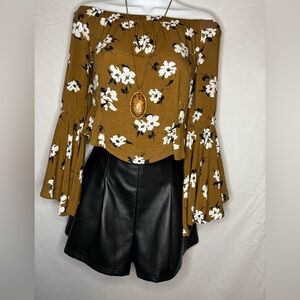 MISSGUIDED pleather shorts